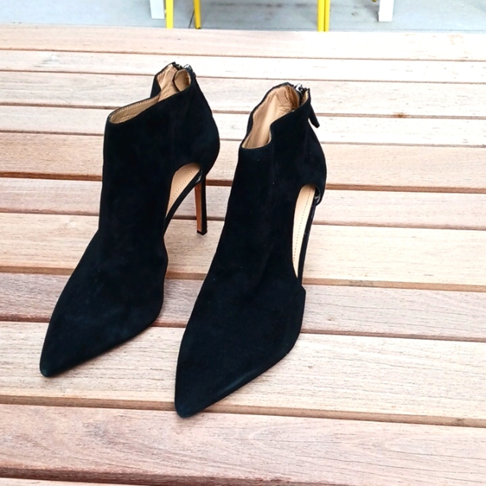 POUR  LA VICTORIE HEELED BOOTIES